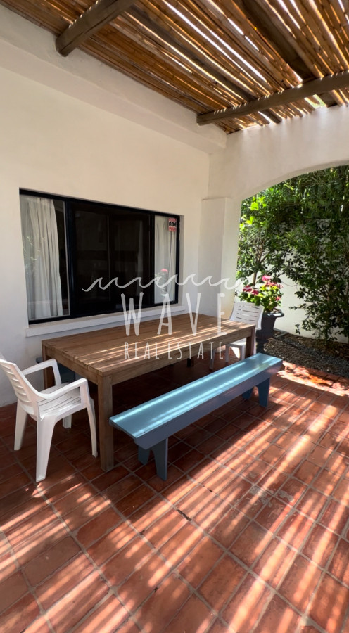 Casa ID.1040 - Alquiler Temporal La Barra, zona céntrica, a 1 cuadra Ruta 10, Ideal familias numerosas.