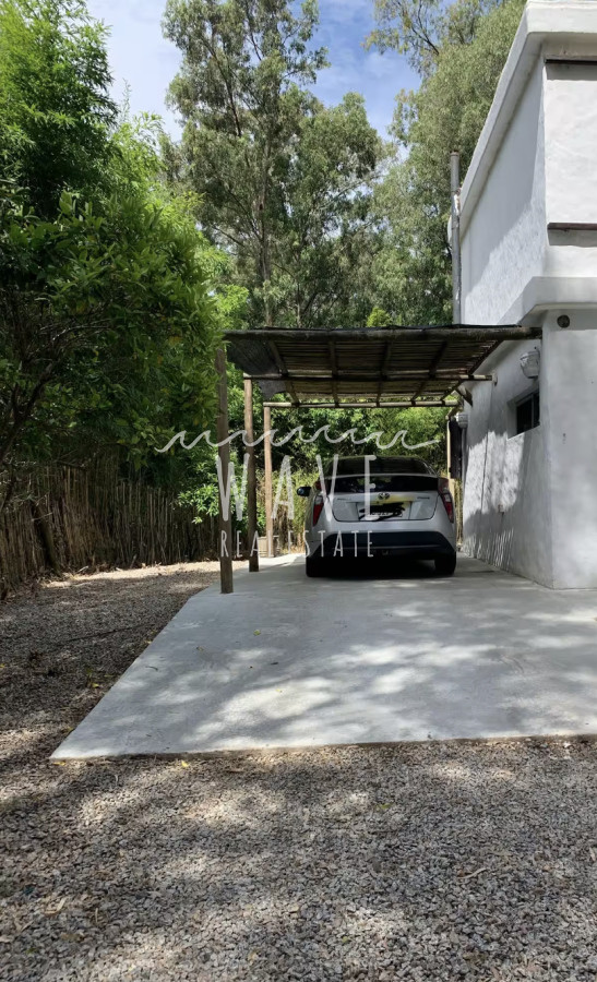 Casa ID.4716 - Venta de casa en El Tesoro,4 dormitorios y piscina.