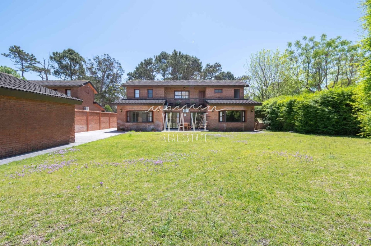 Casa ID.4628 - Alquiler espectacular casa en Beverly Hills, Punta del Este 