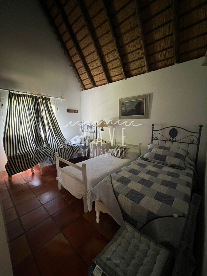 Casa ID.892 - Casa en Alquiler temporal , con 2 dormitorios en La Barra , además jardín y parrillero 