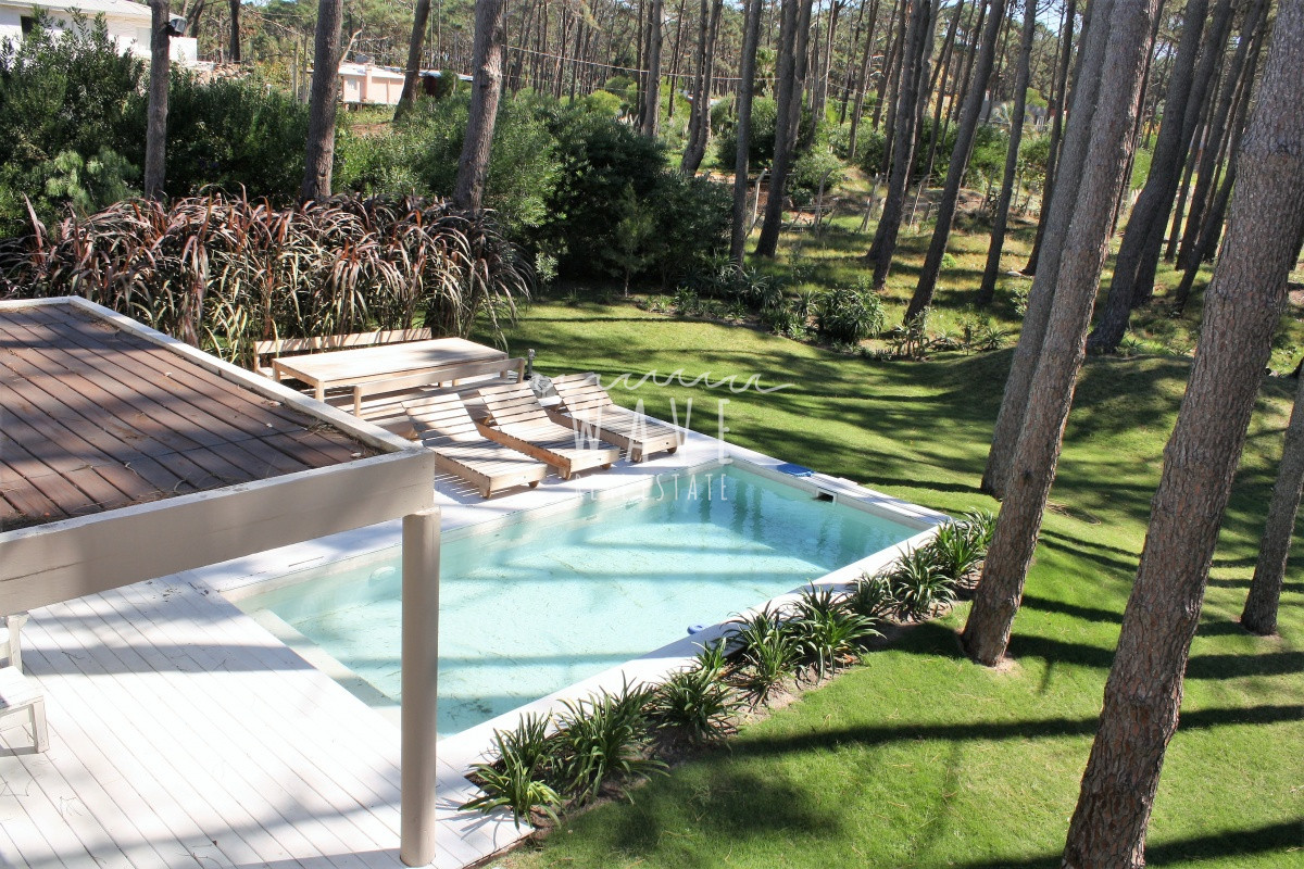 Casa ID.769 - Alquiler temporal de verano, casa de 5 dormitorios en Manantiales, Club de Campo Laguna Blanca
