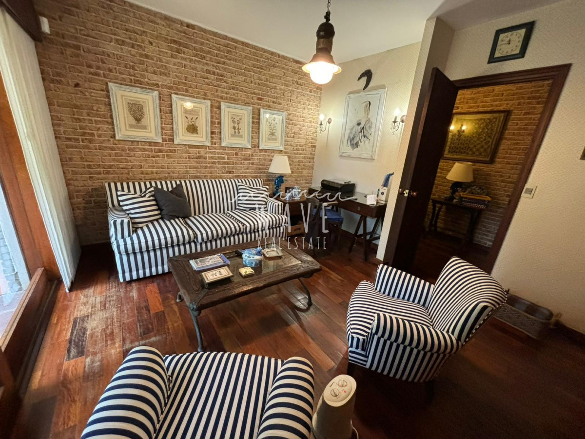 Casa ID.4421 - Venta espectacular Casa de 4 dormitorios en Mansa, Punta del este 