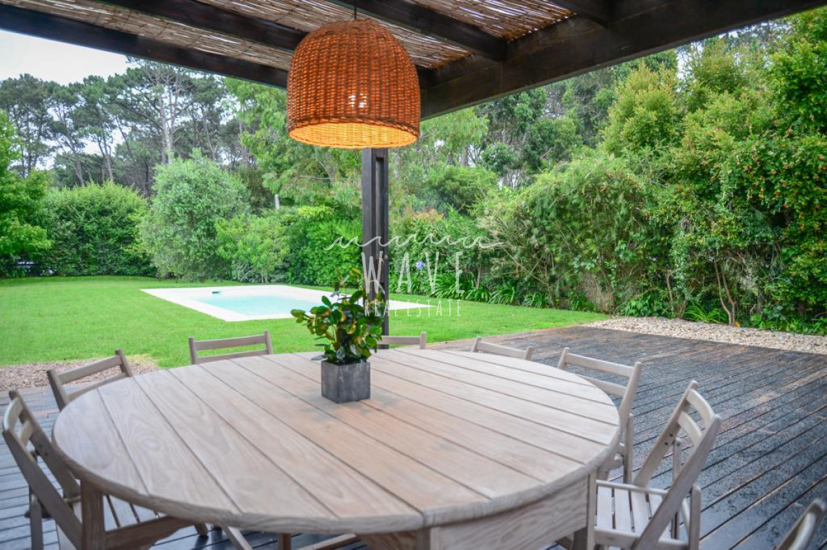 Casa ID.4034 - Espectacular casa en Alquiler, barrio privado,  Punta del Este, Barrio Privado La Arbolada 