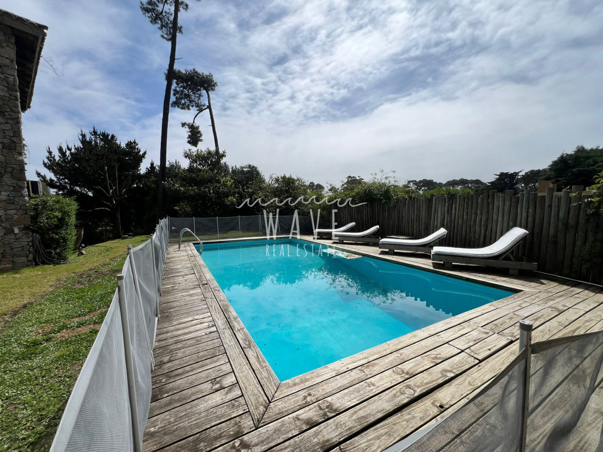 Casa ID.4541 - Alquiler de Temporada, Casa en Barrio Marly, 3 dormitorios