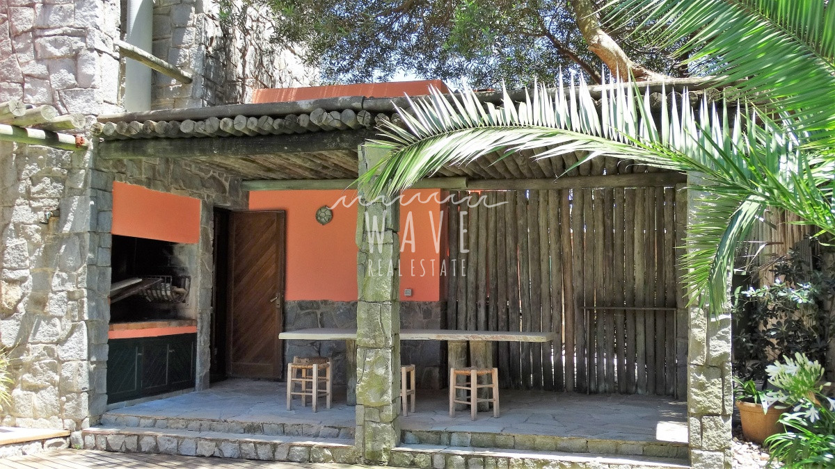 Casa ID.887 - Alquiler Temporal de Verano, Casa con 3 dormitorios en El Chorro, frente a la Playa