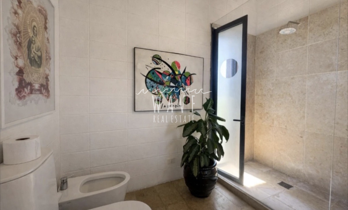 Casa ID.5210 - Venta de casa de 5 dormitorios en Punta Piedras, Manantiales