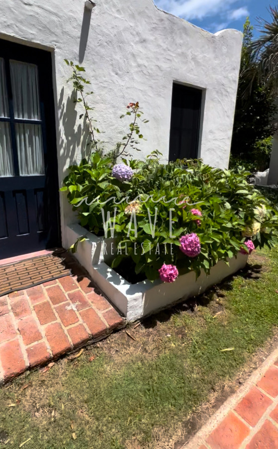 Casa ID.1040 - Alquiler Temporal La Barra, zona céntrica, a 1 cuadra Ruta 10, Ideal familias numerosas.