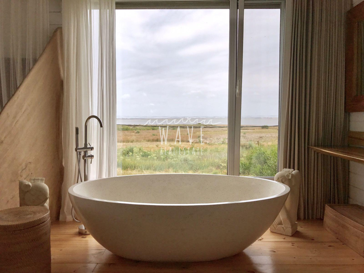 Casa ID.4581 - Alquiler de Verano, La Juanita, casa sobre laguna José Ignacio, cerca de la playa, 3 dormitorios. 