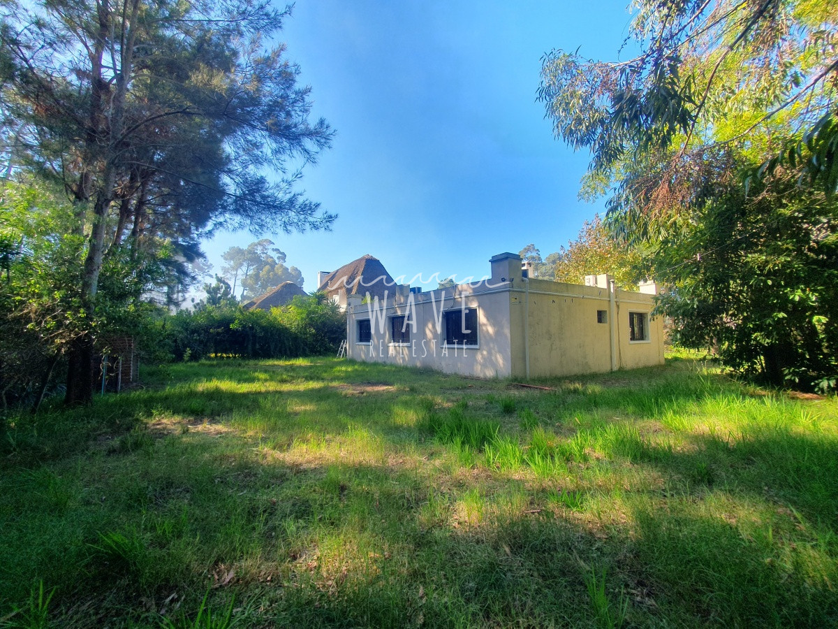 Casa ID.1691 - Venta de casa de 3 dormitorios y 2 baños en Pinares, Punta del Este.