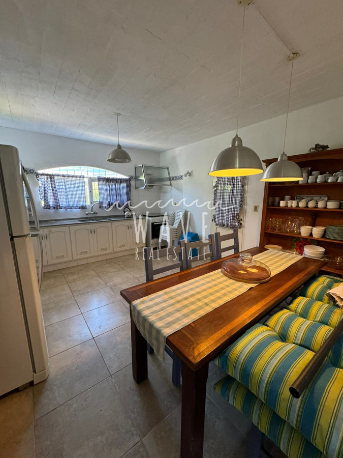 Casa ID.4582 - La Barra, zona Palmas de La Barra, muy cerca del centro comercial, 2 dormitorios, parrillero.