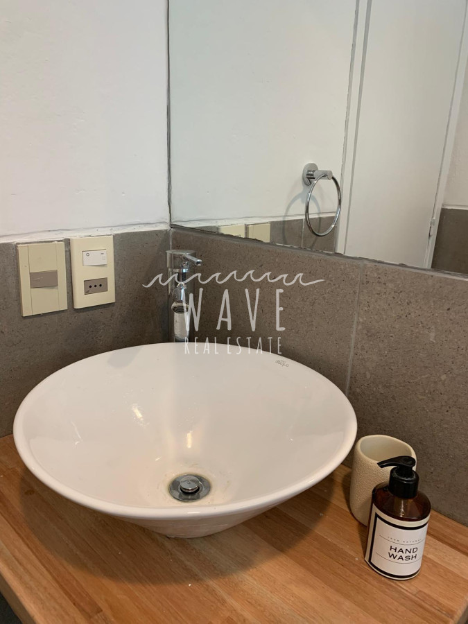 Casa ID.4716 - Venta de casa en El Tesoro,4 dormitorios y piscina.