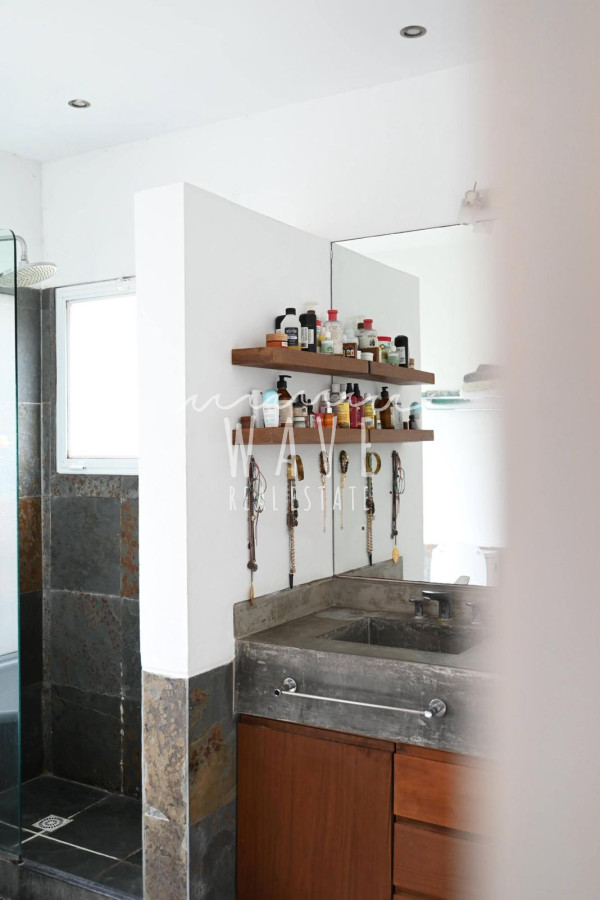 Casa ID.4664 - La Barra, a 5 minutos de todo, en entorno de chacras, 4 dormitorios, piscina, gran jardín.