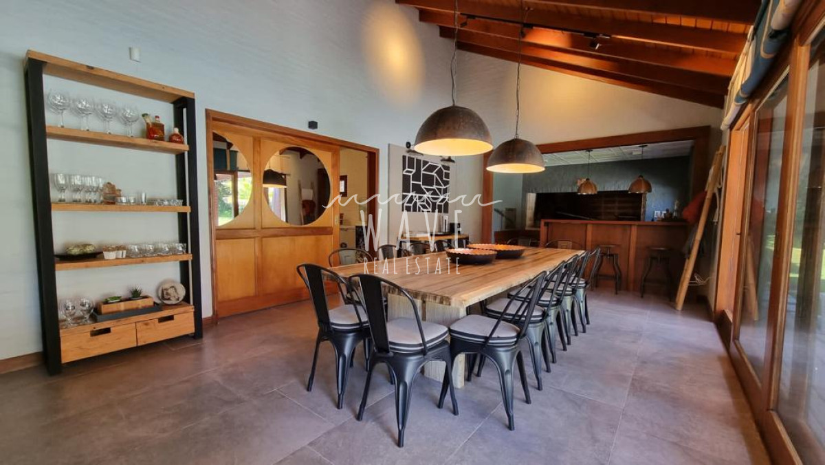 Casa ID.1500 - Exclusiva casa en Beverly Hills. 4 dormitorios. Piscina.