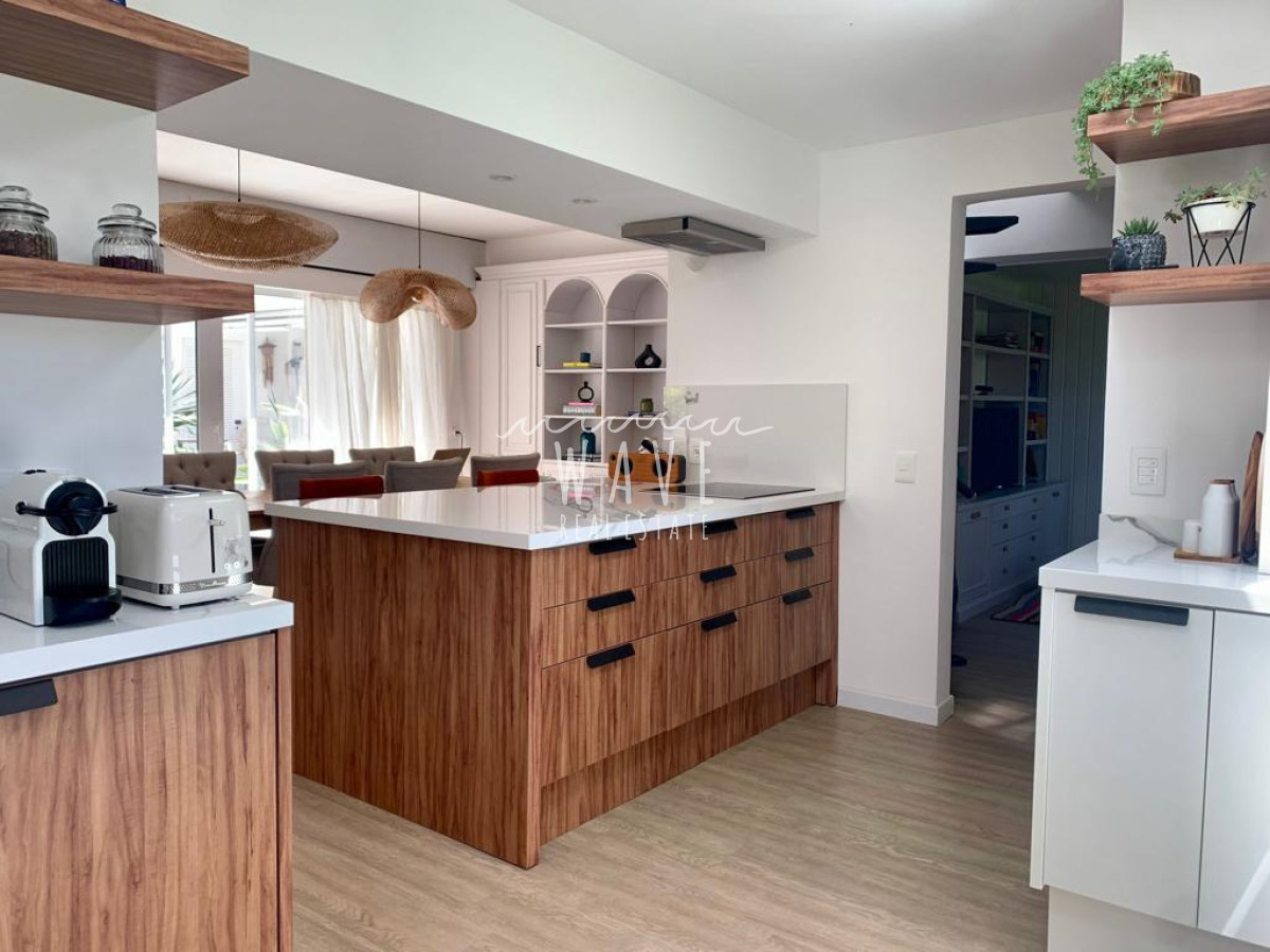 Casa ID.4289 - Moderna casa en alquiler temporal playa mansa 