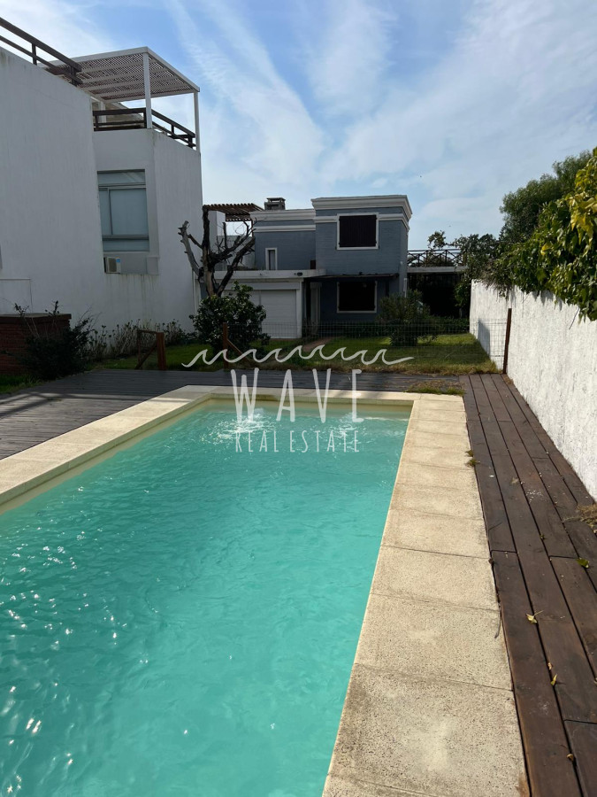Casa ID.3683 - Manantiales, a metros de Ruta 10, zona céntrica, 3 dormitorios, piscina.