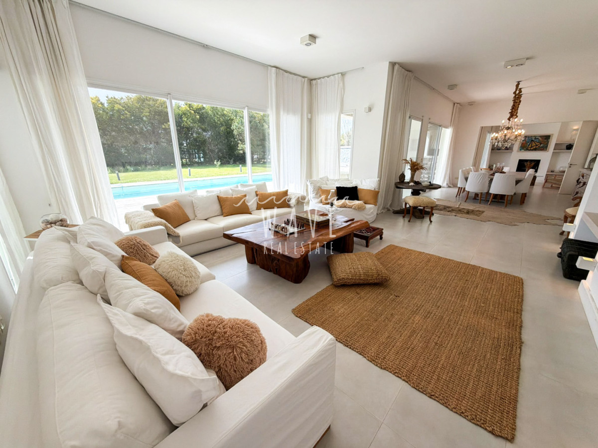 Casa ID.6136 -  Espectacular residencia de 6 suites en Laguna Estates | 5.000 m² de terreno y vista a Laguna Blanca