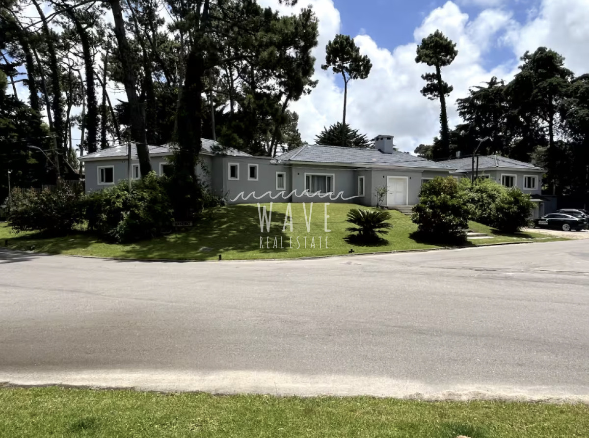 Casa ID.4923 - Alquiler de Verano, Casa de 4 dormitorios y dep. en San Rafael, piscina climatizada, ideal familia numerosa