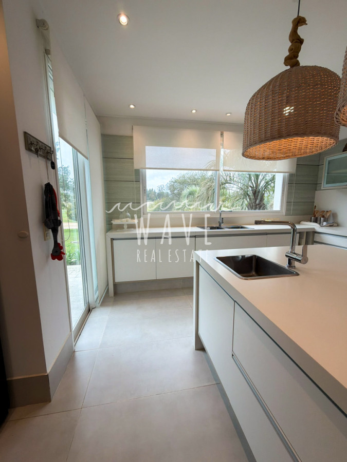 Casa ID.6136 -  Espectacular residencia de 6 suites en Laguna Estates | 5.000 m² de terreno y vista a Laguna Blanca
