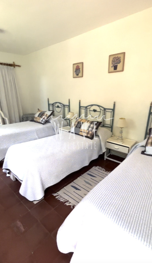 Casa ID.1040 - Alquiler Temporal La Barra, zona céntrica, a 1 cuadra Ruta 10, Ideal familias numerosas.