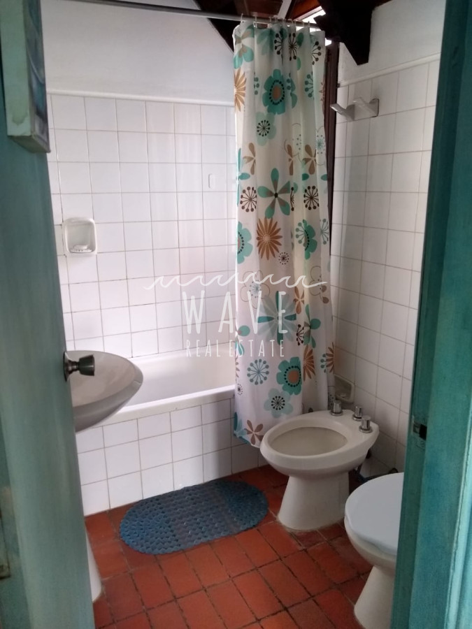 Casa ID.1485 - Alquiler La Barra, para ir caminando a la playa y al centro. 3 dormitorios, parrillero..