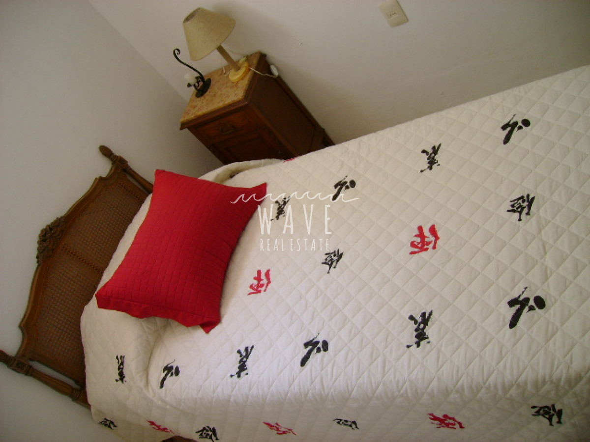 Casa ID.749 - CAPACIDAD Y PRIVACIDAD EN EL CORAZÓN DE LA BARRA