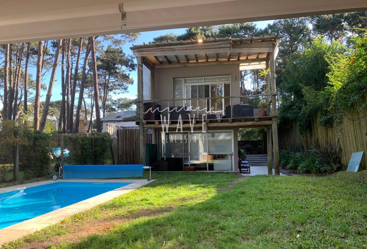 Casa ID.1140 - Alquiler Temporal de Verano, Casa de 3 dormitorios en Montoya, con piscina