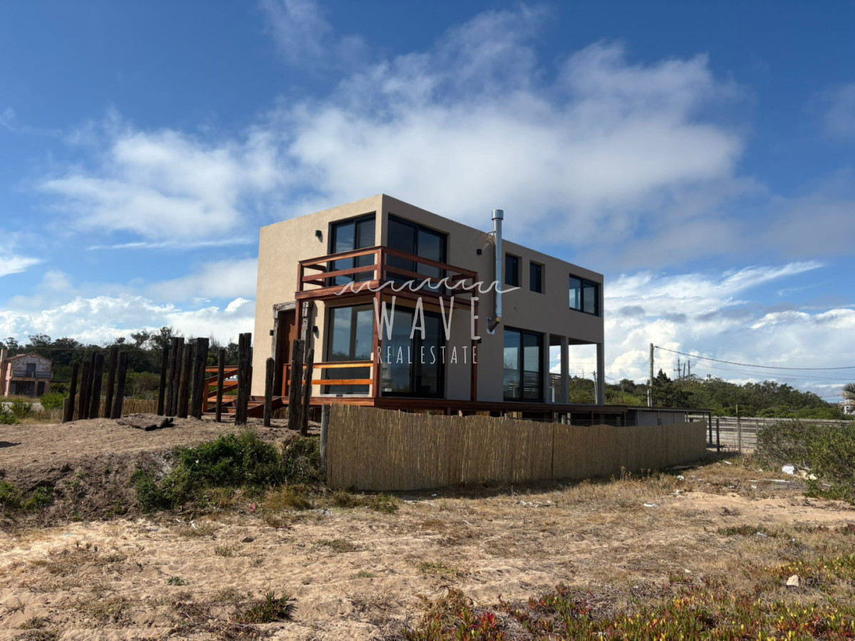 Casa ID.5194 - Venta de casa de 3 dormitorios en Santa Mónica, José Ignacio