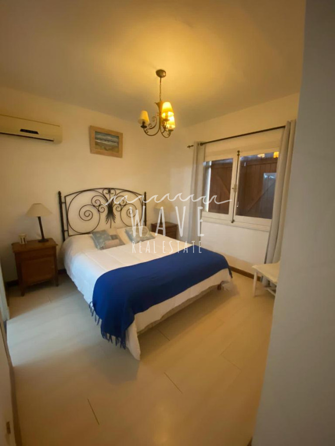 Casa ID.1514 - Manantiales, muy cerca de la playa y a pasos del centro comercial.