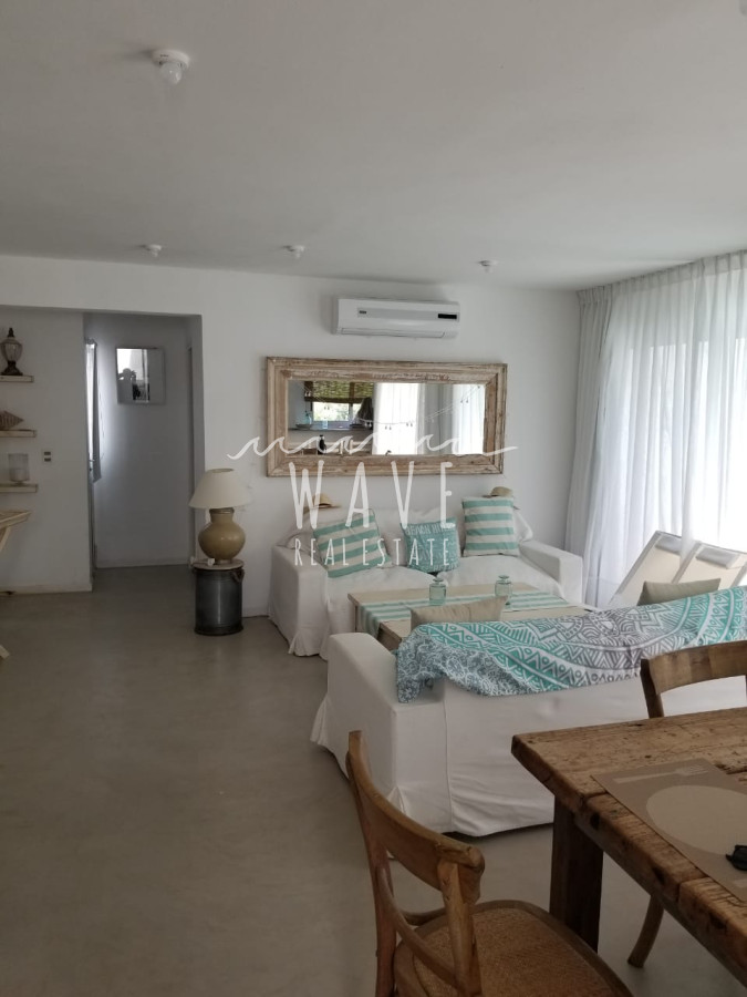 Casa ID.971 -  Alquiler casa de 2 dormitorios en Suite + servicio A UNA CUADRA DE LA PLAYA en José Ignacio.