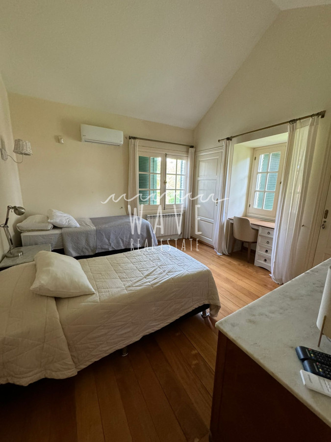 Casa ID.4484 - Brava, zona Torre del Agua, casa de 5 dormitorios y casa de huéspedes, en alquiler de verano