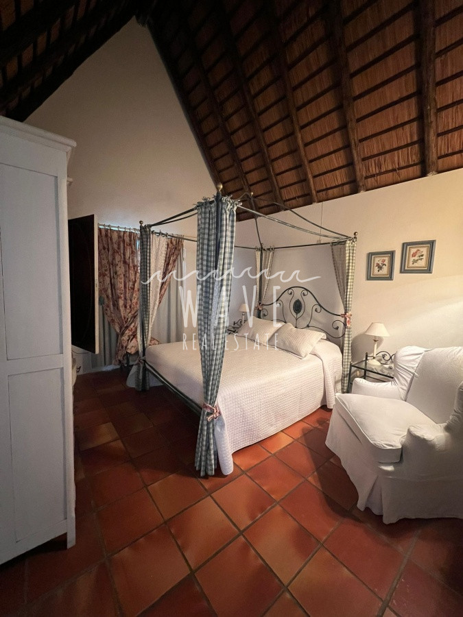 Casa ID.892 - Casa en Alquiler temporal , con 2 dormitorios en La Barra , además jardín y parrillero 