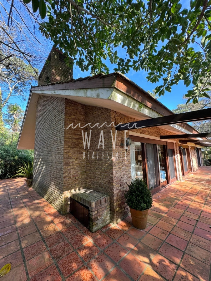 Casa ID.4421 - Venta espectacular Casa de 4 dormitorios en Mansa, Punta del este 