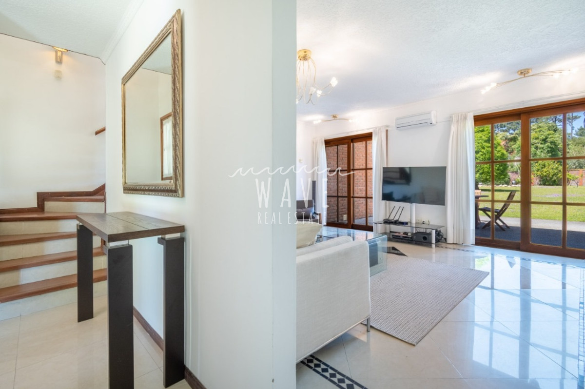 Casa ID.4628 - Alquiler espectacular casa en Beverly Hills, Punta del Este 