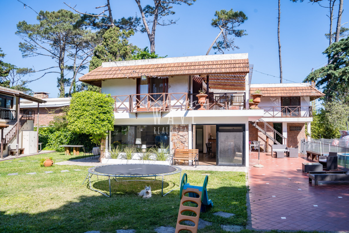 Casa ID.5035 - Alquiler temporal Casa San Rafael Punta del Este, 8 suites, 200 mts del mar! 