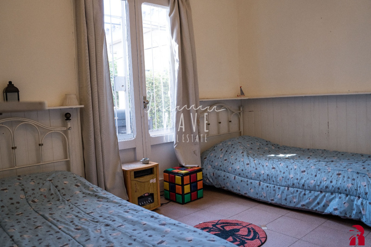 Casa ID.5308 - Venta de casa de 4 dormitorios + dep. en Cantegril, Punta del Este