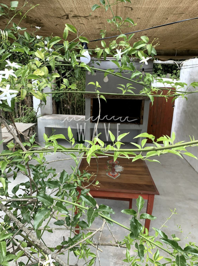 Casa ID.4716 - Venta de casa en El Tesoro,4 dormitorios y piscina.