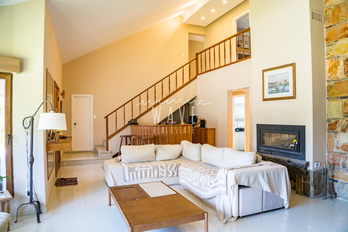 Casa ID.5035 - Alquiler temporal Casa San Rafael Punta del Este, 8 suites, 200 mts del mar! 