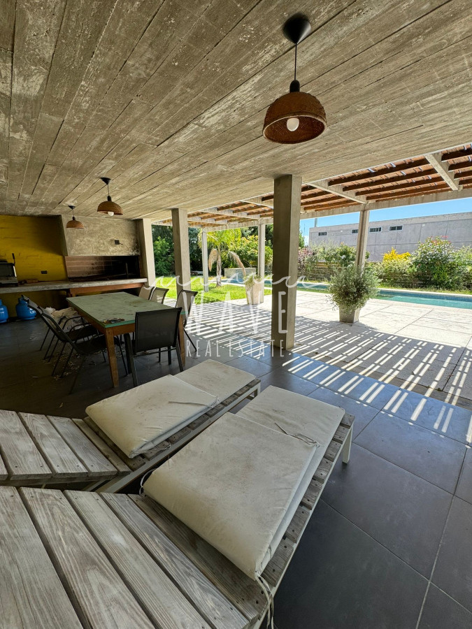 Casa ID.4659 - Venta Casa en Barrio privado, Punta del Este 
