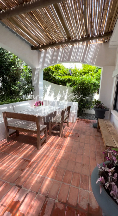 Casa ID.1040 - Alquiler Temporal La Barra, zona céntrica, a 1 cuadra Ruta 10, Ideal familias numerosas.