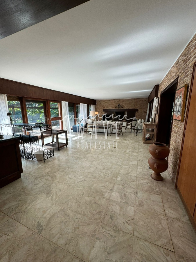 Casa ID.4421 - Venta espectacular Casa de 4 dormitorios en Mansa, Punta del este 