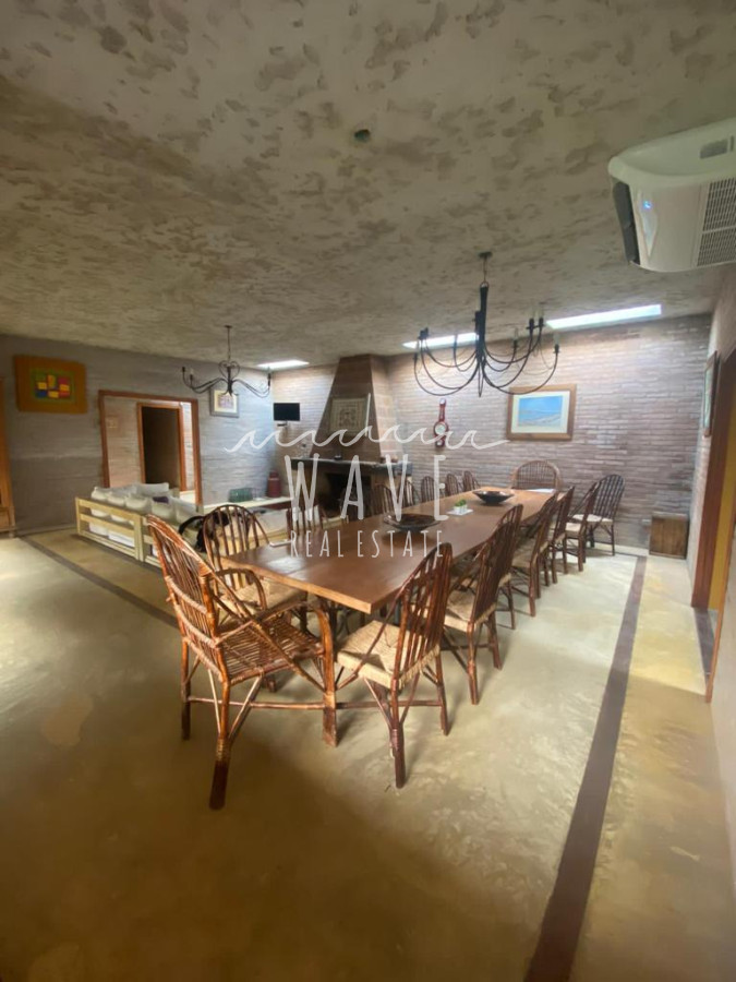 Casa ID.1514 - Manantiales, muy cerca de la playa y a pasos del centro comercial.