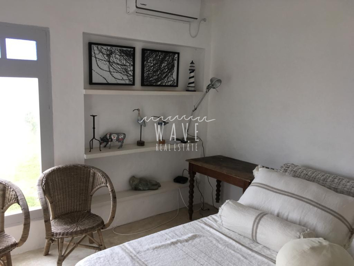 Casa ID.4875 - Alquiler de Casa con 7 dormitorios en La Barra, ubicada frente al mar