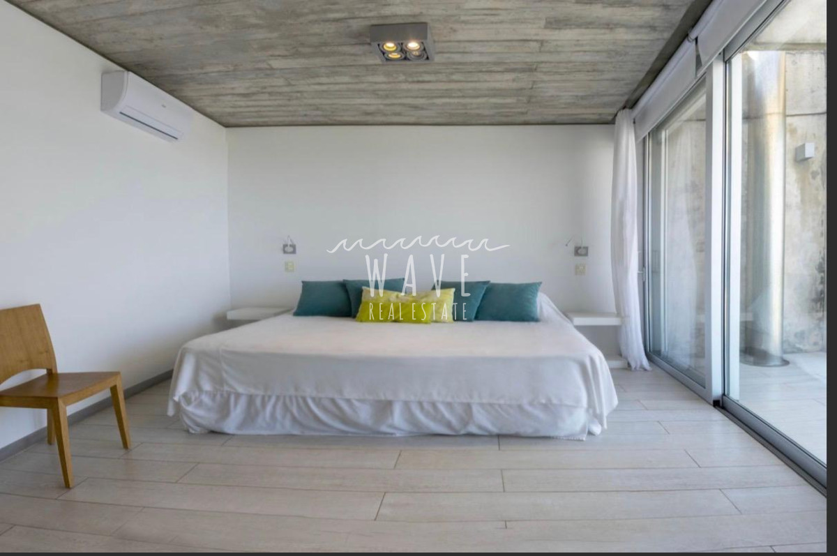Casa ID.5358 - Hermosa casa a a la venta en el corazón de La Barra