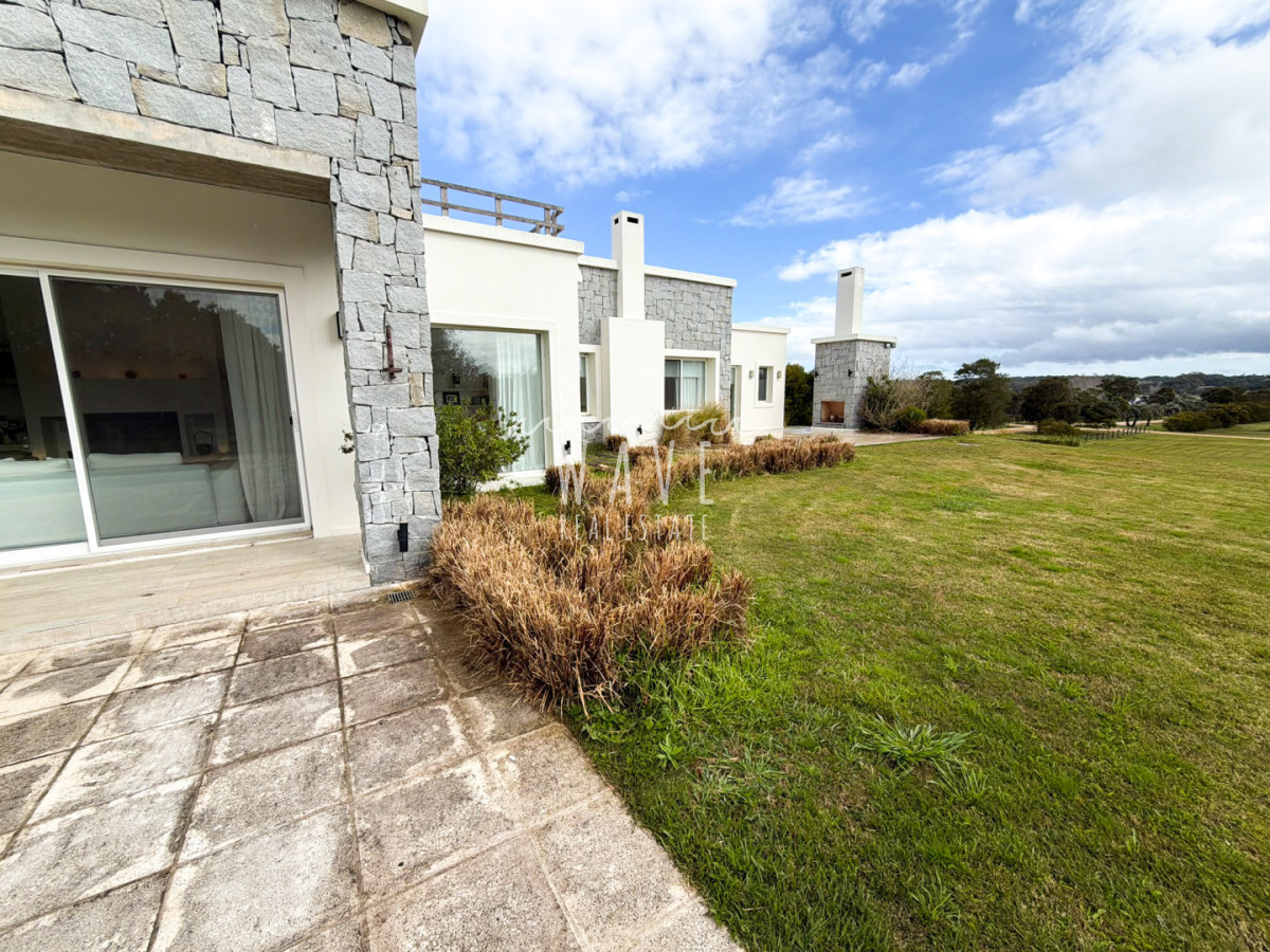 Casa ID.6136 -  Espectacular residencia de 6 suites en Laguna Estates | 5.000 m² de terreno y vista a Laguna Blanca