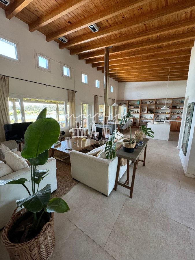 Casa ID.4563 - Alquiler de verano ,  espectacular casa de 5 dormitorios en barrio privado, Pueblo mio Manantiales 