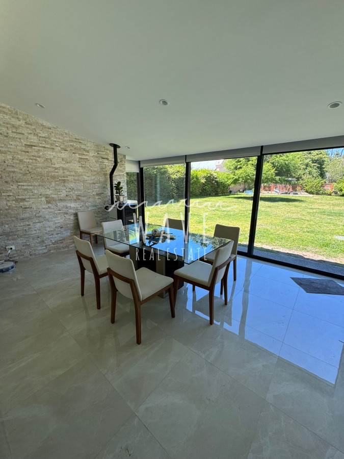 Casa ID.4628 - Alquiler espectacular casa en Beverly Hills, Punta del Este 