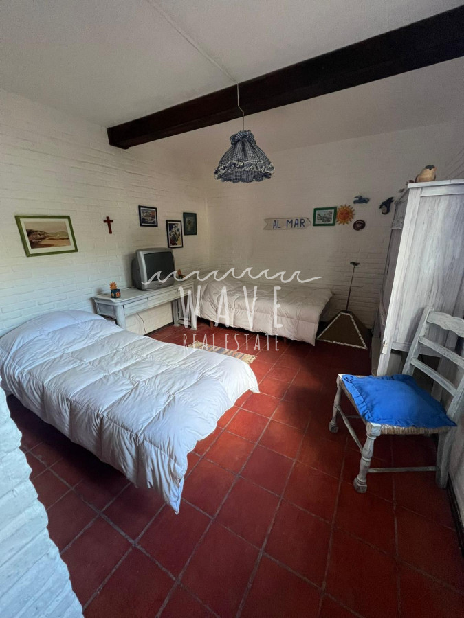 Casa ID.1127 - La Barra, 3 dormitorios, 3 baños, suite con vista al mar, céntrica. 