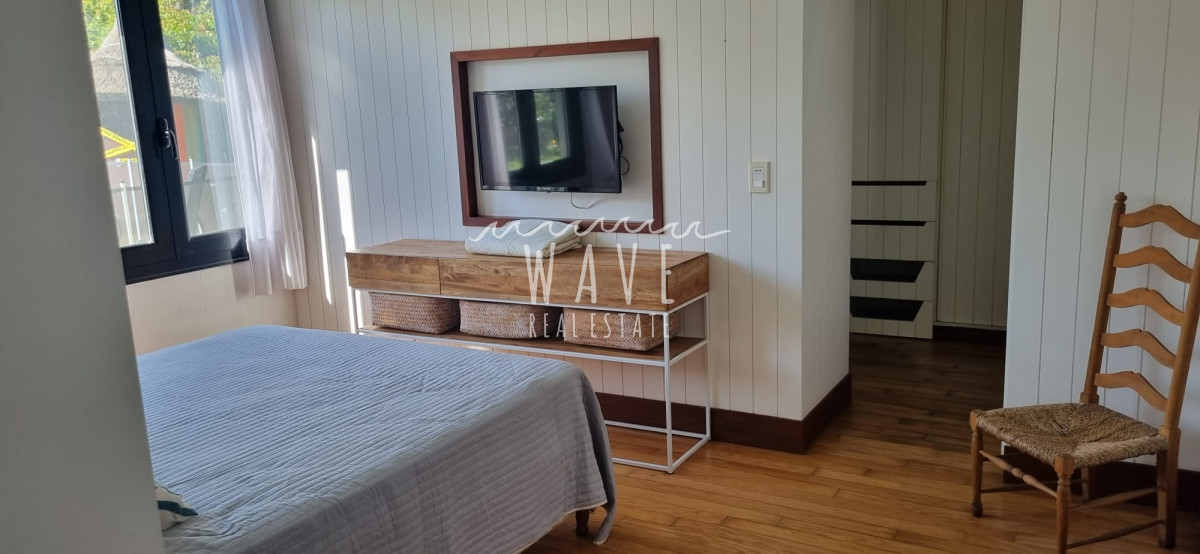 Casa ID.4320 - San Rafael, 3 dormitorios, dep. servicio, piscina cercada, gge.