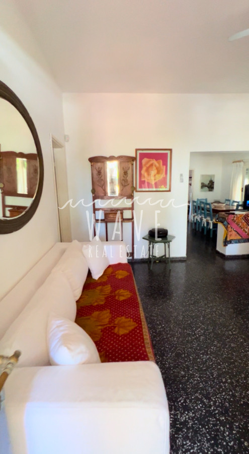 Casa ID.1040 - Alquiler Temporal La Barra, zona céntrica, a 1 cuadra Ruta 10, Ideal familias numerosas.