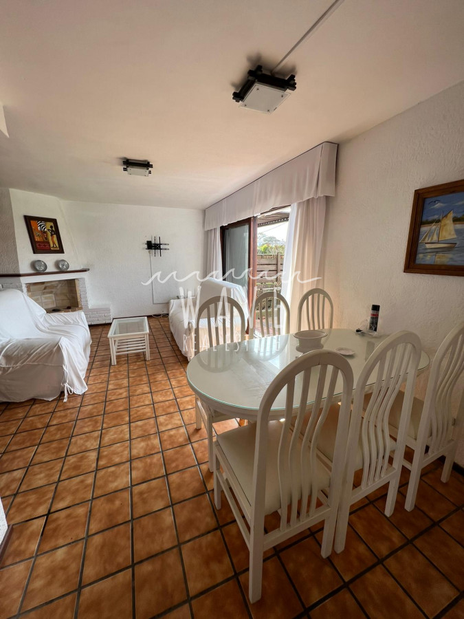 Casa ID.3683 - Manantiales, a metros de Ruta 10, zona céntrica, 3 dormitorios, piscina.